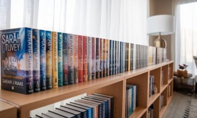 sarah j maas books in order